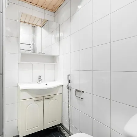 Appartamento Wehost Spacious Studio For 5 With A Kitchen Helsinki Esterno foto